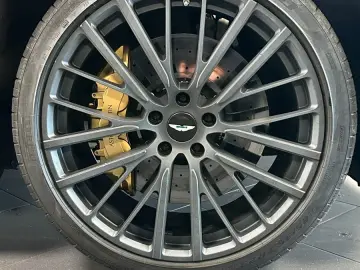 ASTON MARTIN DBX 707-Q Satin Titanium Grey - Full Carbon
