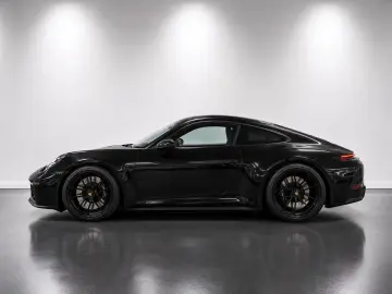 PORSCHE 911 Carrera GTS T-Hybrid