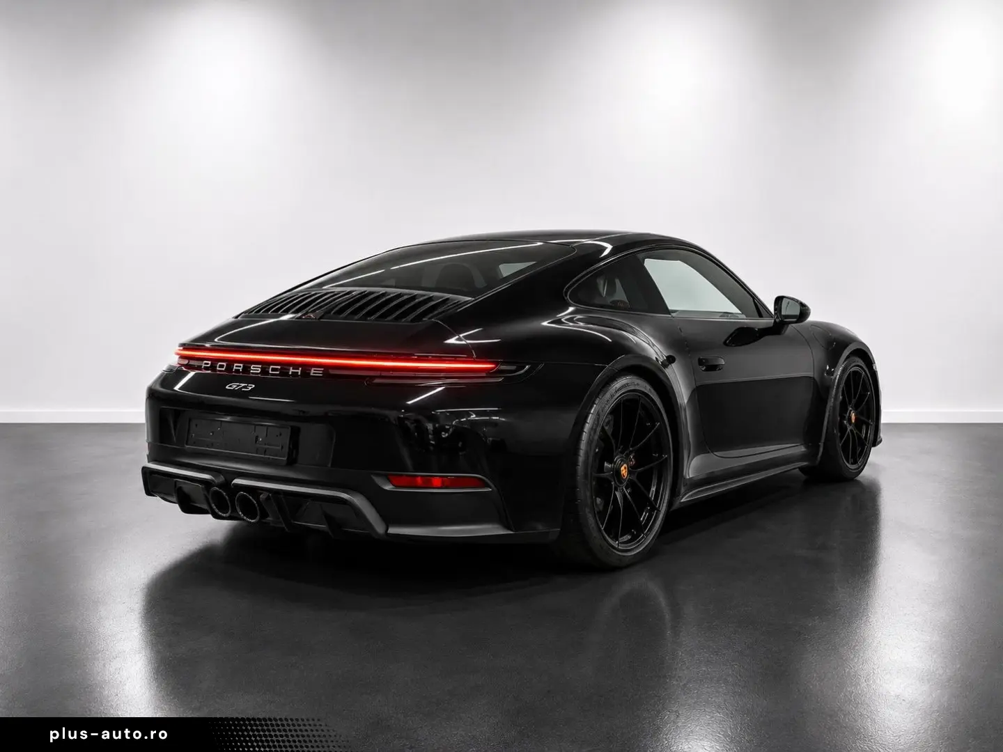 PORSCHE 911 Carrera GTS T-Hybrid