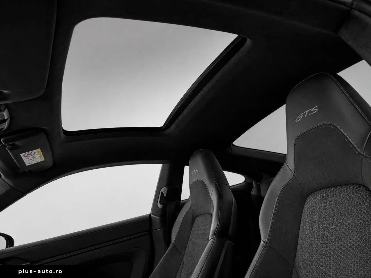 PORSCHE 911 Carrera GTS T-Hybrid