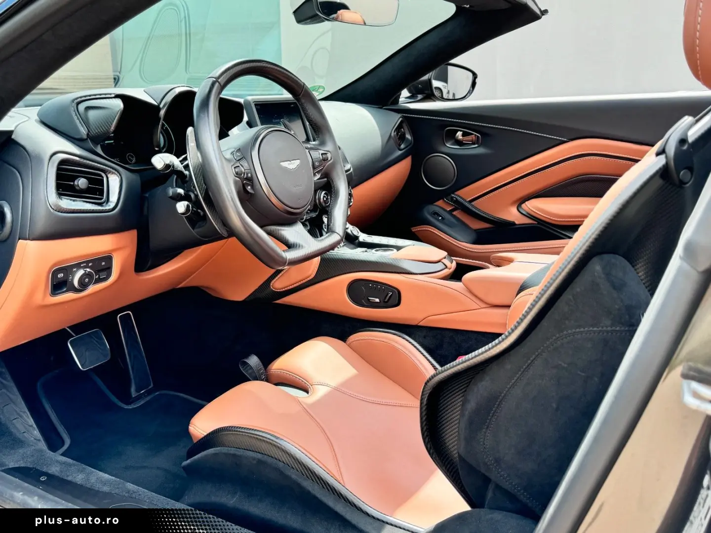 ASTON MARTIN V12 Vantage  Q -Options  118 of 249 limited