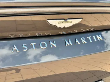 ASTON MARTIN V12 Vantage  Q -Options  118 of 249 limited