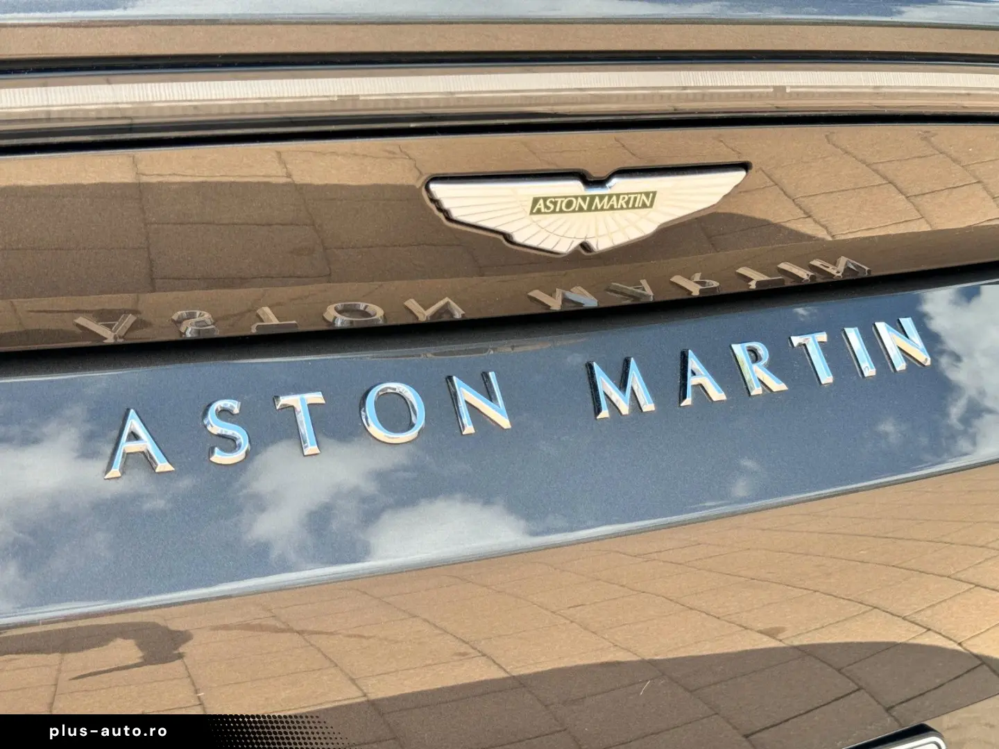 ASTON MARTIN V12 Vantage  Q -Options  118 of 249 limited