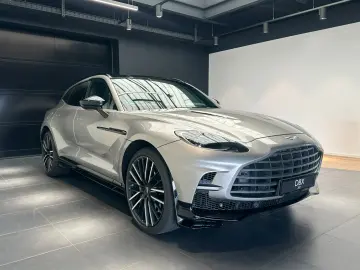 ASTON MARTIN DBX707-Aluminite Silver-Standheizung-Leder