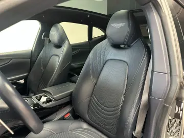 ASTON MARTIN DBX707-Aluminite Silver-Standheizung-Leder