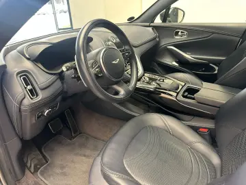 ASTON MARTIN DBX707-Aluminite Silver-Standheizung-Leder