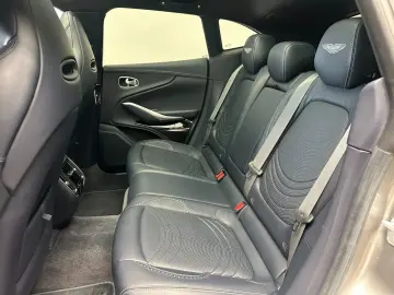 ASTON MARTIN DBX707-Aluminite Silver-Standheizung-Leder