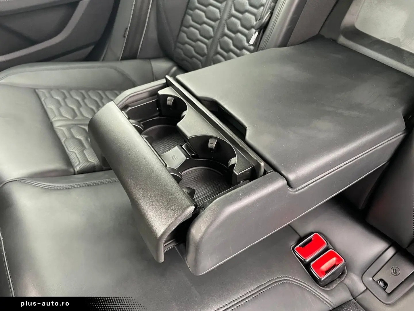 AUDI RS6 Avant quattro 4 0 V8 TFSI Panorama STANDHZ