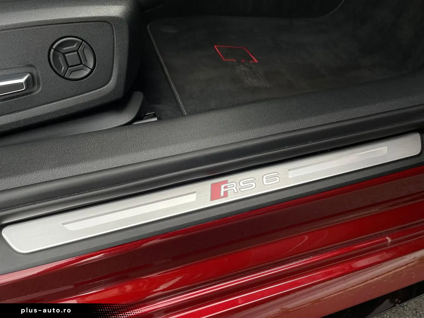 AUDI RS6 Avant quattro 4 0 V8 TFSI Panorama STANDHZ