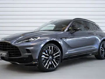 ASTON MARTIN DBX707 4.0 V8 Totwinkel 360