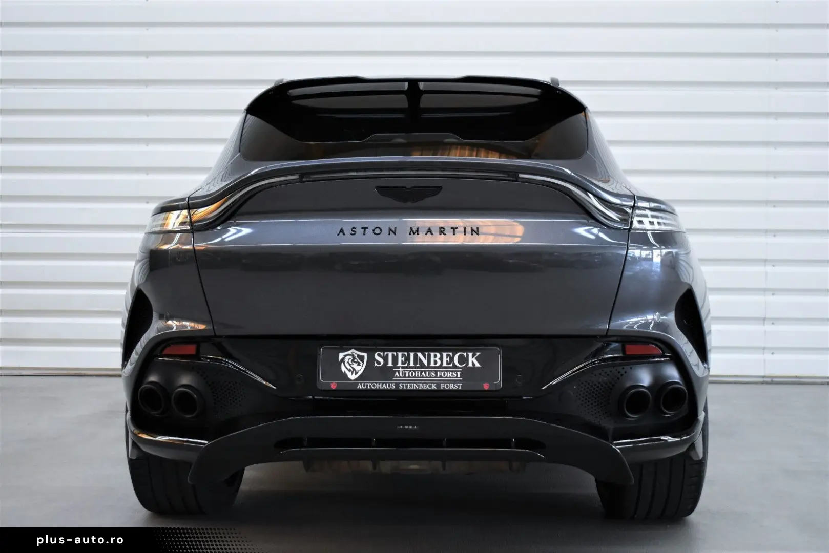 ASTON MARTIN DBX707 4.0 V8 Totwinkel 360