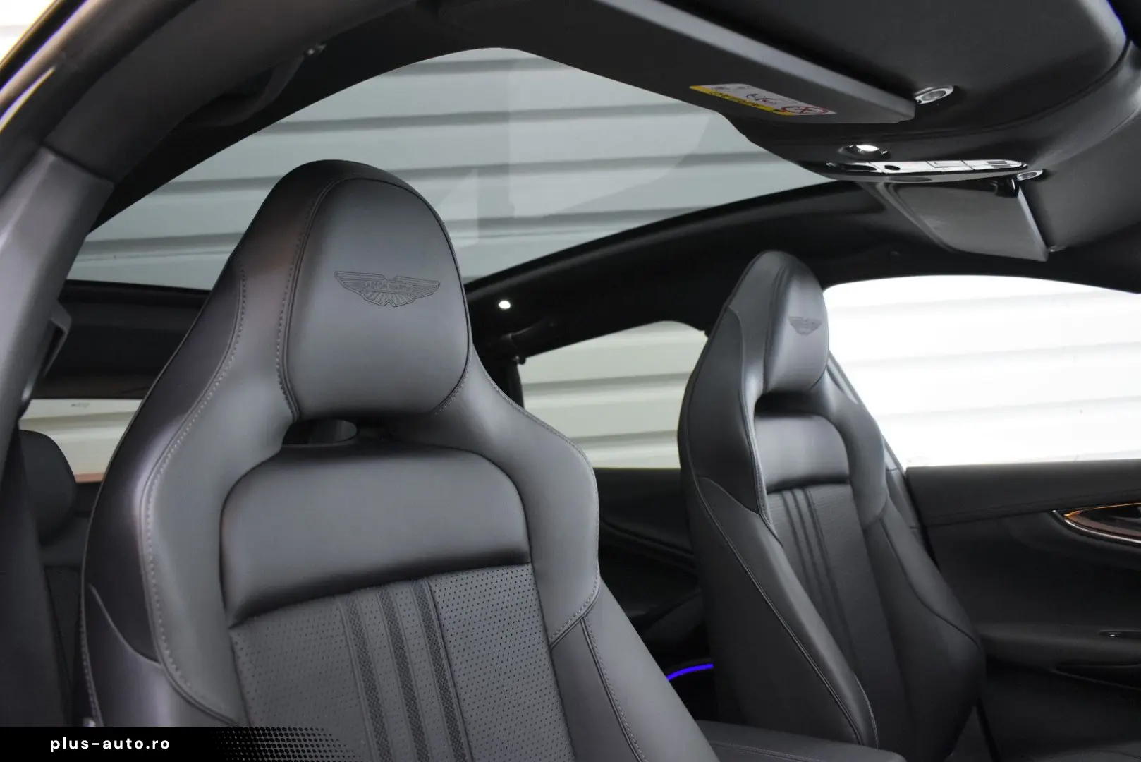 ASTON MARTIN DBX707 4.0 V8 Totwinkel 360