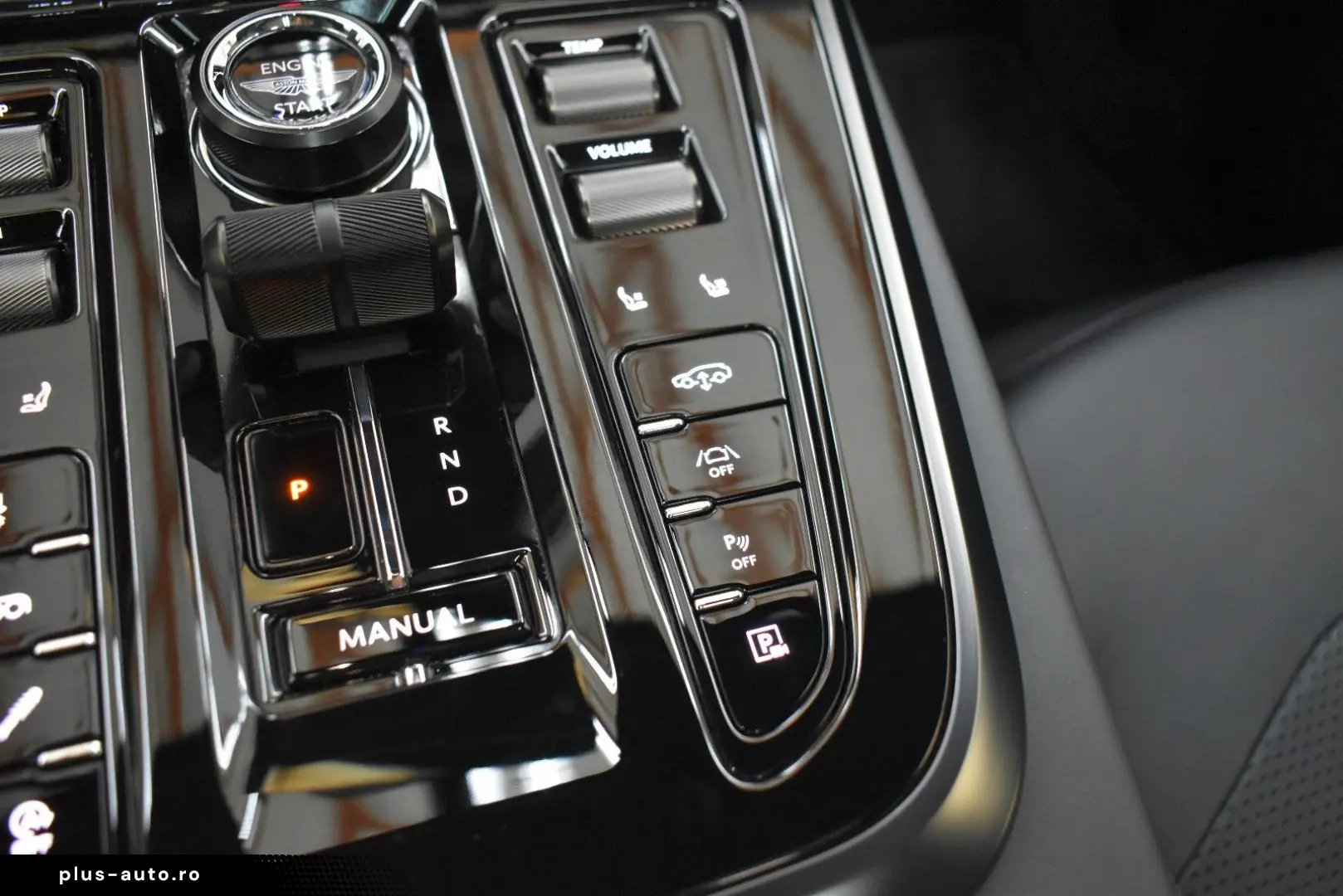 ASTON MARTIN DBX707 4.0 V8 Totwinkel 360
