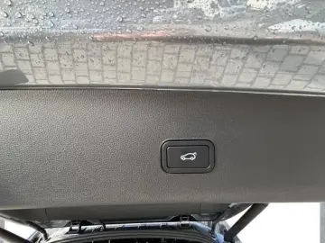 XPENG G9 Performance 550 AWD New G9 AHK
