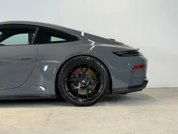 PORSCHE 992.2 GT3 Touring  Leichtbau  Ceramik