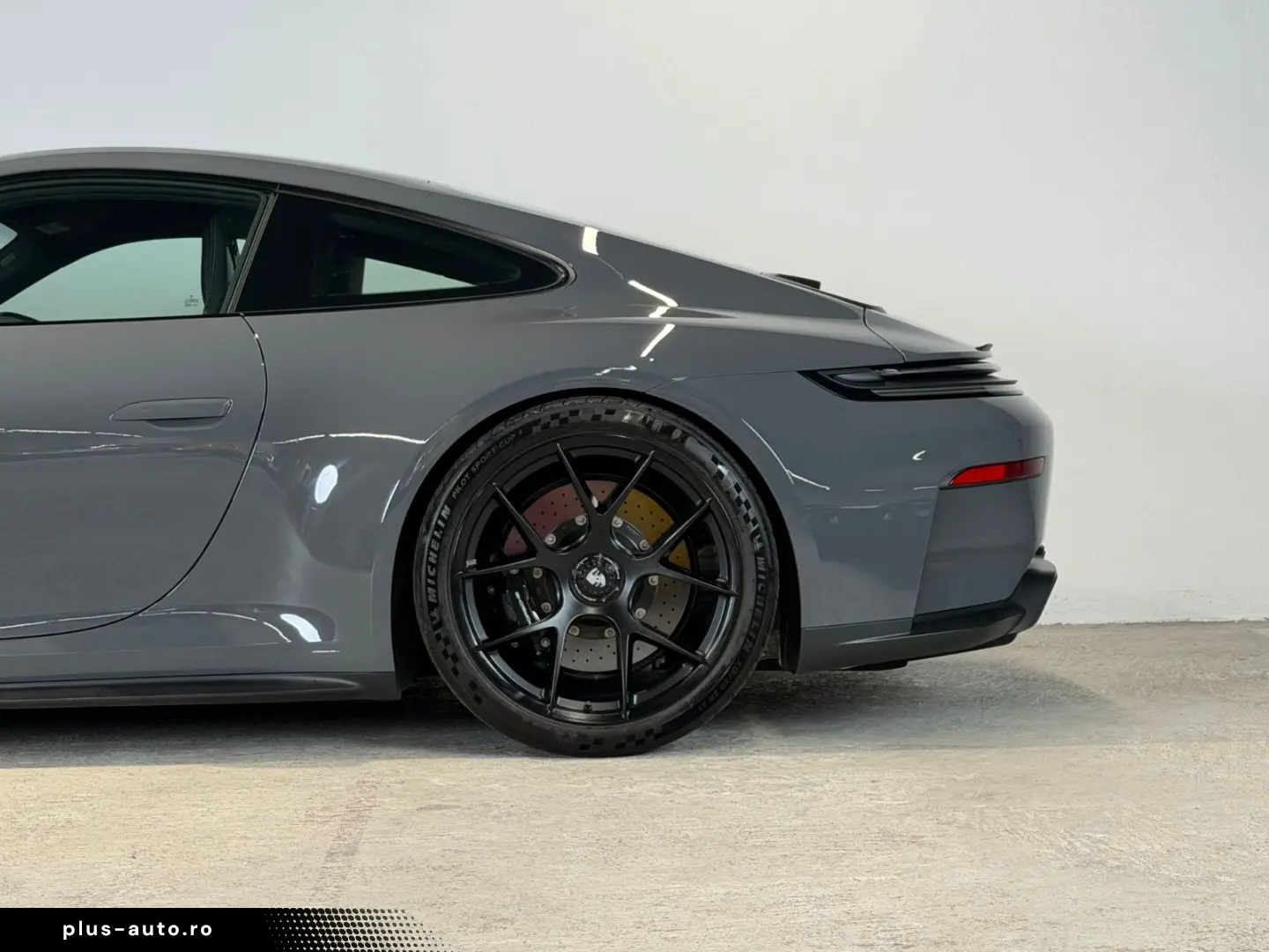 PORSCHE 992.2 GT3 Touring  Leichtbau  Ceramik