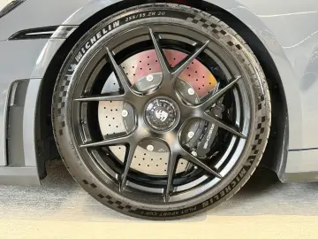 PORSCHE 992.2 GT3 Touring  Leichtbau  Ceramik