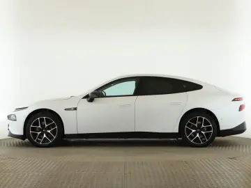 XPENG P7 AWD Performance