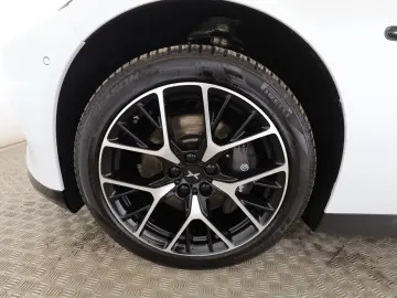 XPENG P7 AWD Performance