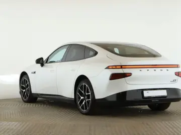 XPENG P7 AWD Performance