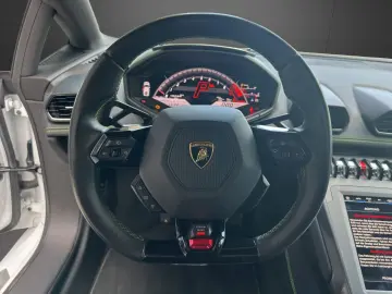 LAMBORGHINI Huracan EVO RWD Akrapovic  Lift