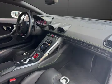 LAMBORGHINI Huracan EVO RWD Akrapovic  Lift
