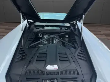 LAMBORGHINI Huracan EVO RWD Akrapovic  Lift