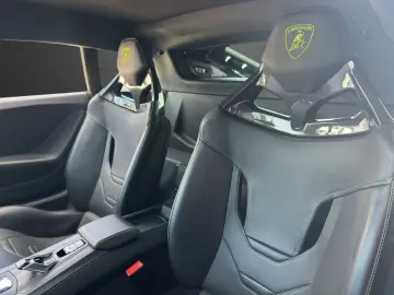 LAMBORGHINI Huracan EVO RWD Akrapovic  Lift