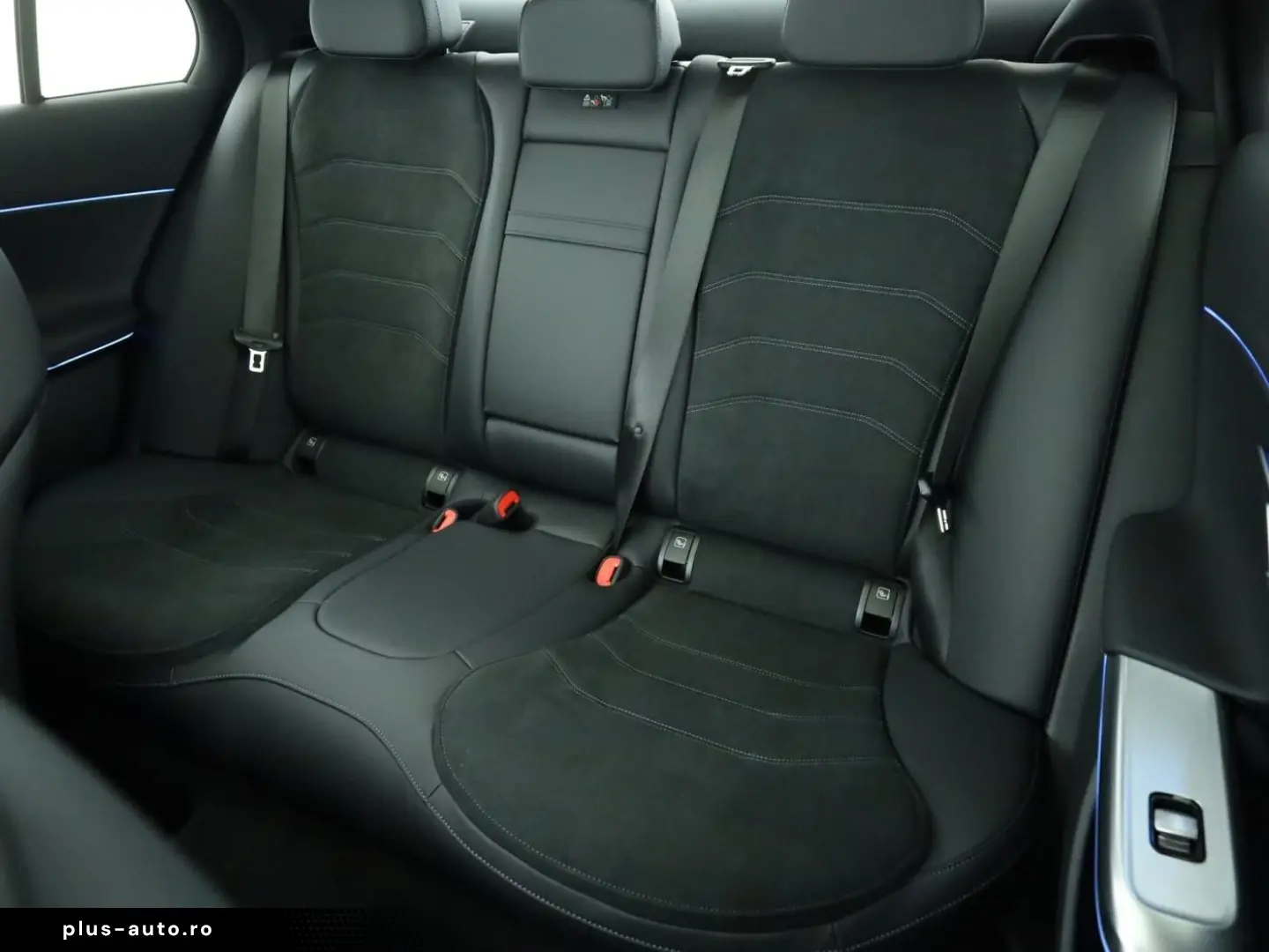 MERCEDES-BENZ E 220 d Limousine  360  ACC AHK AUT DynLicht
