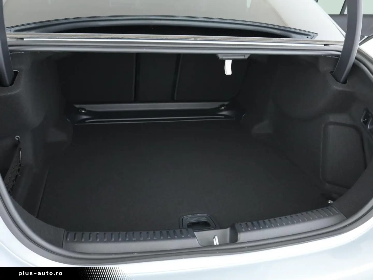 MERCEDES-BENZ E 220 d Limousine  360  ACC AHK AUT DynLicht
