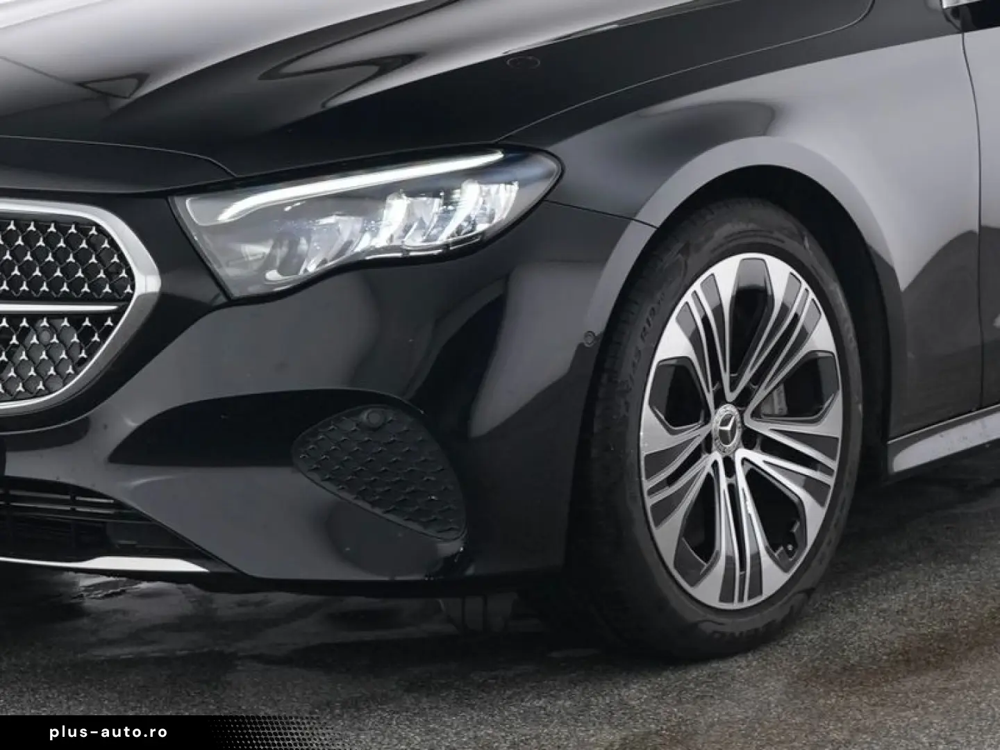 MERCEDES-BENZ E 220 d Avantgarde Superscreen AHK Pan&hellip;