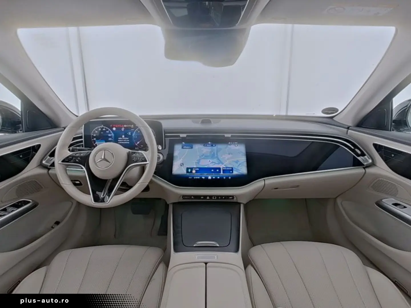 MERCEDES-BENZ E 220 d Avantgarde Superscreen AHK Pan&hellip;
