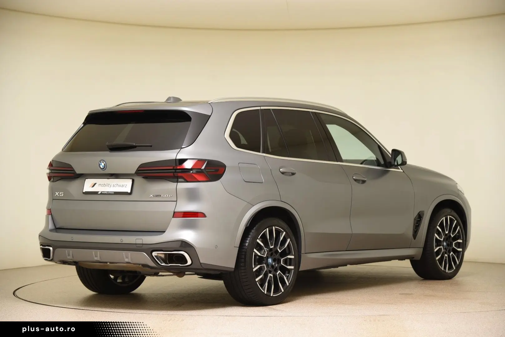 BMW X5 xDrive50e M Sport HUD LED ACC Pano H&K AHK