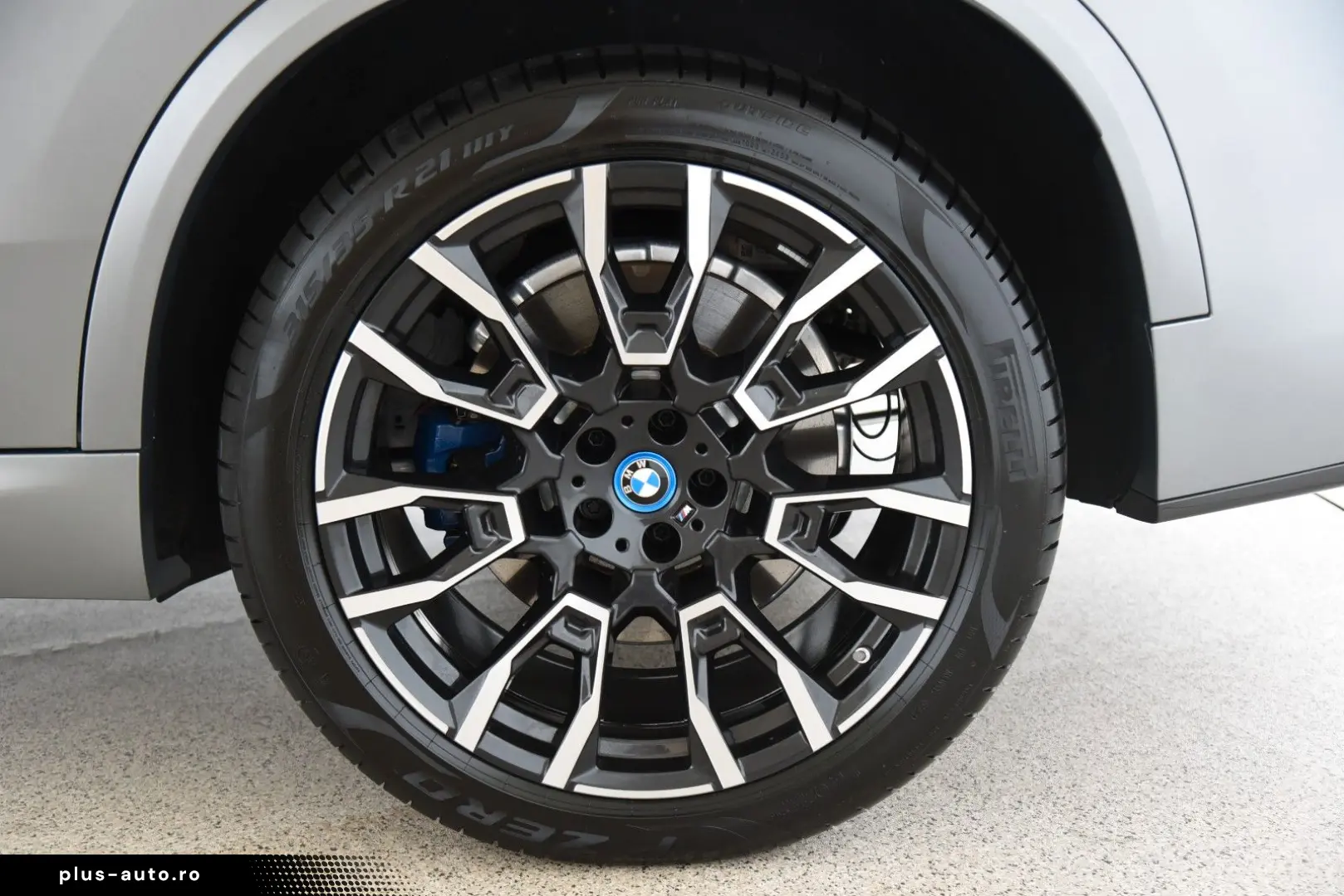 BMW X5 xDrive50e M Sport HUD LED ACC Pano H&K AHK
