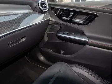MERCEDES-BENZ GLC 43 AMG 4M DIGITAL 360 Pano AHK Mem…