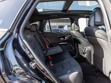 MERCEDES-BENZ GLC 43 AMG 4M Pano 360 AHK Stdhz Memo …