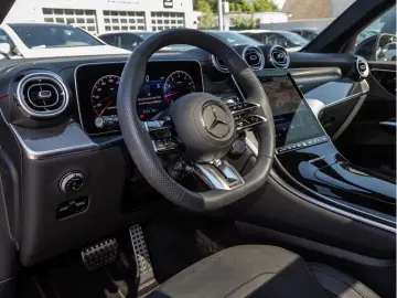MERCEDES-BENZ GLC 43 AMG 4M Pano 360 AHK Stdhz Memo …