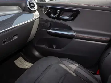 MERCEDES-BENZ GLC 43 AMG 4M Pano 360 AHK Stdhz Memo …
