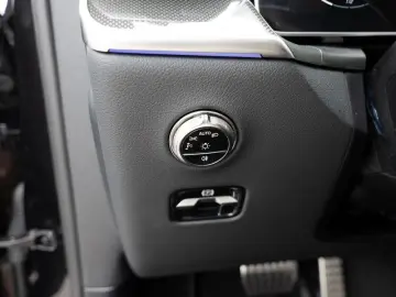 MERCEDES-BENZ GLC 43 AMG 4M DYNAMIC  Pano AHK Night …