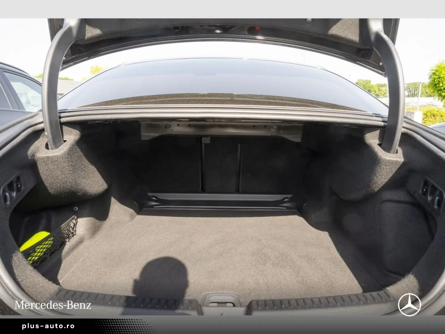 MERCEDES-BENZ E-Class 2025 — imagine 15
