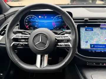 MERCEDES-BENZ E 220 d AMG Line Premium DIGITAL PANO …