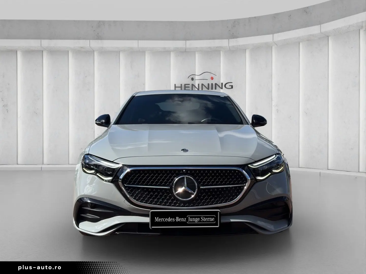MERCEDES-BENZ E 220 d AMG Night Superscreen HUD Burmester 20