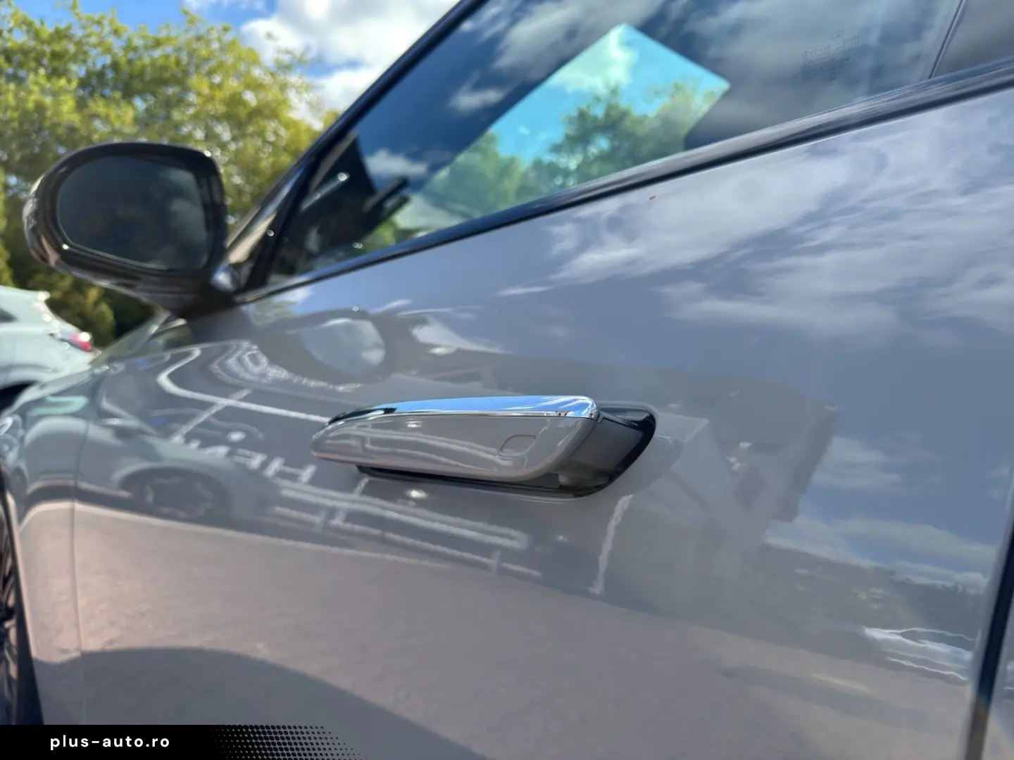 MERCEDES-BENZ E 220 d AMG Night Superscreen HUD Burmester 20