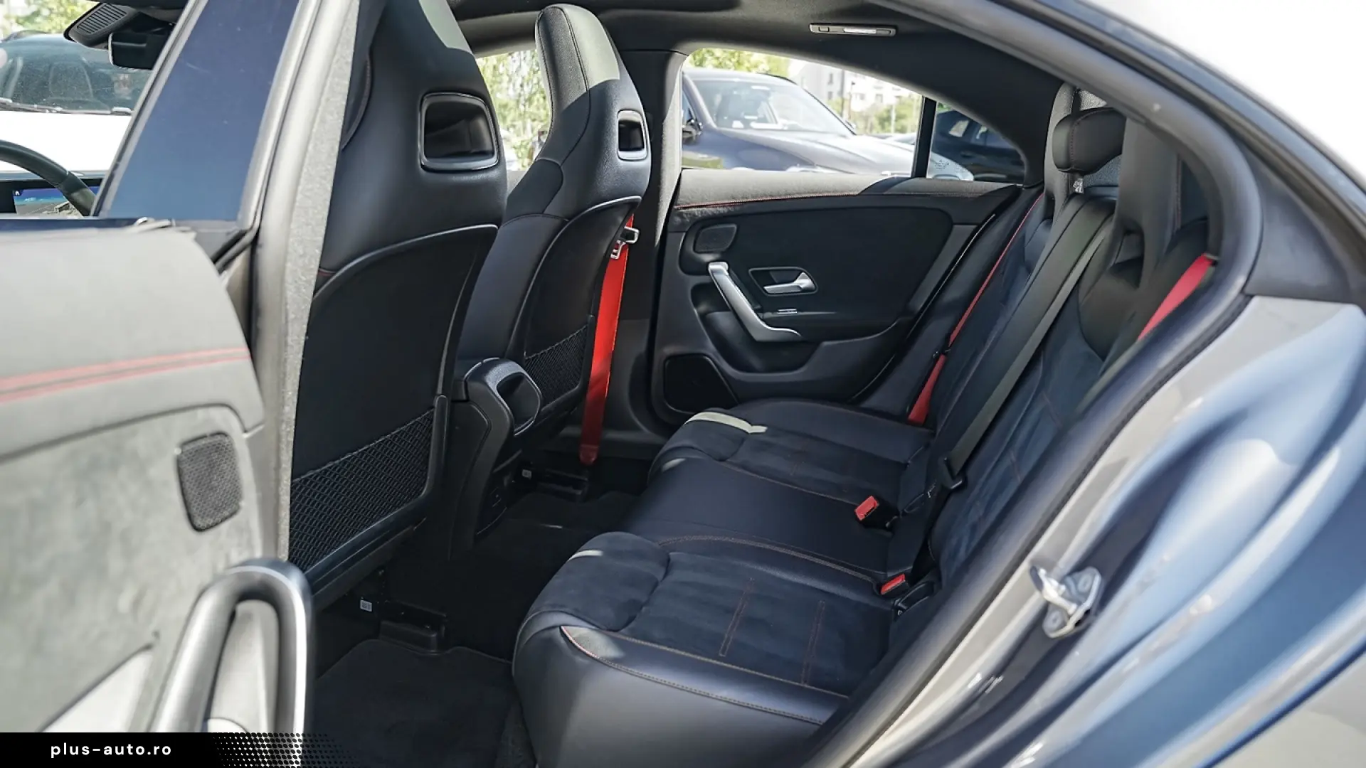 Mercedes-Benz CLA 45 AMG 4Matic  AMG Speedshift 8G-DCT