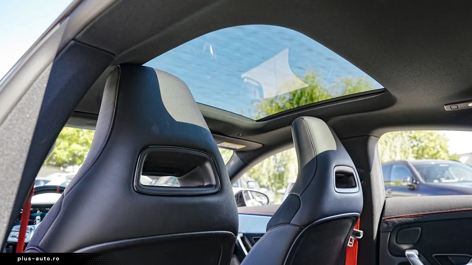 Mercedes-Benz CLA 45 AMG 4Matic  AMG Speedshift 8G-DCT