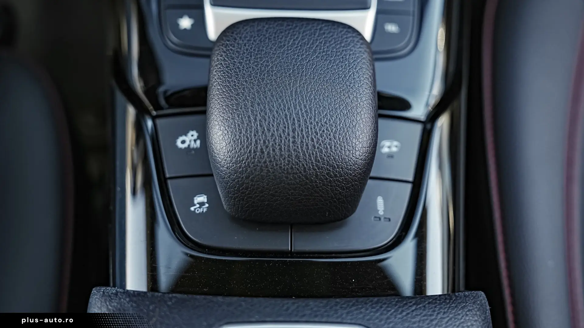 Mercedes-Benz CLA 45 AMG 4Matic  AMG Speedshift 8G-DCT