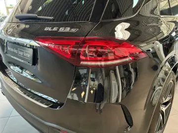 MERCEDES-BENZ GLE 63 AMG S 4M  Drivers-P Night Pano …