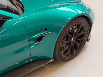ASTON MARTIN Vantage Coupe AMV24   1 OF 24