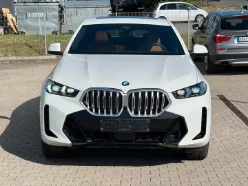 BMW X6 xDrive30d M Sport - Panoramic - HUD