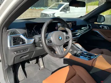 BMW X6 xDrive30d M Sport - Panoramic - HUD